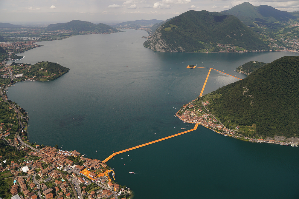the floating piers 4