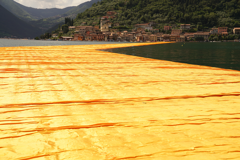 the floating piers 8
