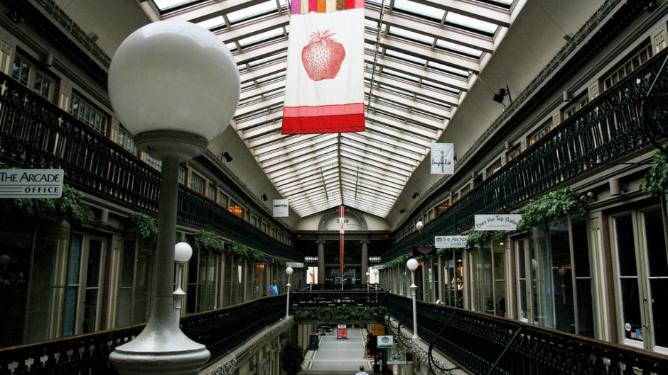 mall transformat in cladire rezidentiala arcade providence 1