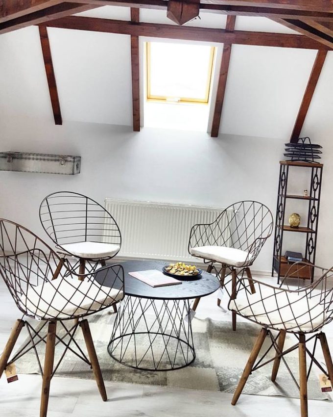 Descopera mobilierul sic dintr-un loc de poveste: Vila Retro